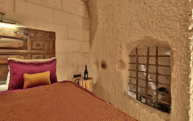 The Owl Cave Hotel