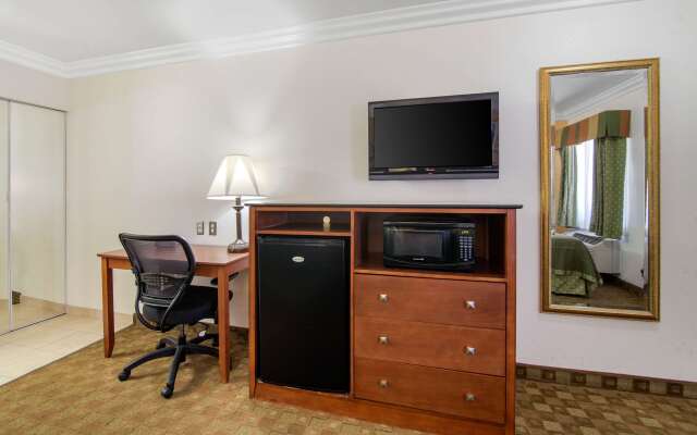 Rodeway Inn Adelanto US 395