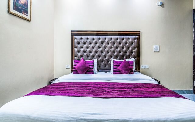 OYO 2807 Hotel Crosswinds Residency