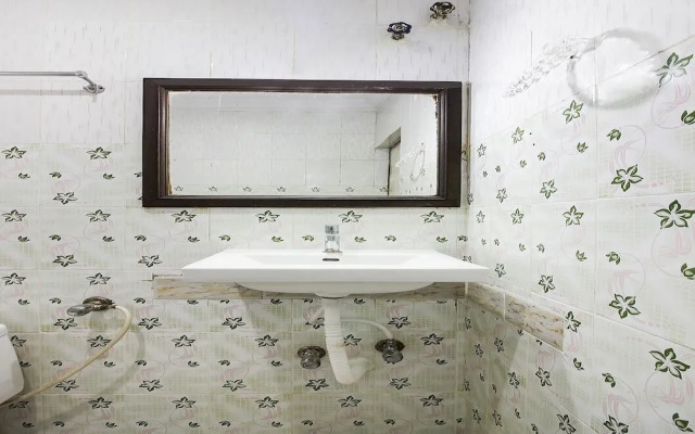 Hotel Srinivasa Residency by OYO Rooms