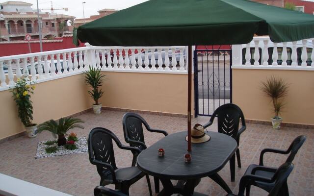 Stunning 2-bed Apartment in Orihuela