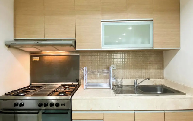 Modern Look And Comfort 2Br Kemang Village Apartment