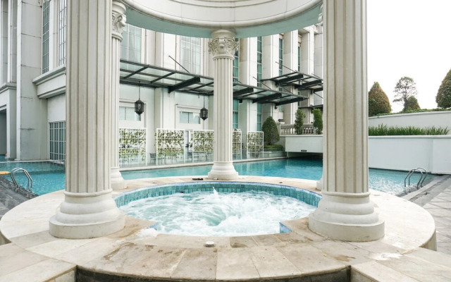 Exclusive 2Br The Bellezza Apartment With City View