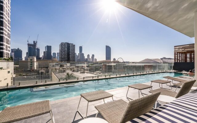 Adam + Eve - 2 Bedroom Luxury Apartment