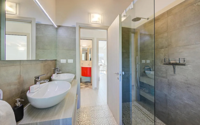 Mirabelle in Dro With 3 Bedrooms and 2 Bathrooms