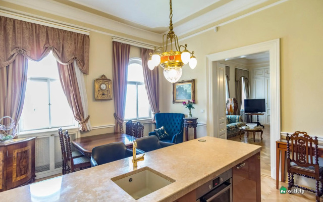 Luxury location, garden and terrace. City Center