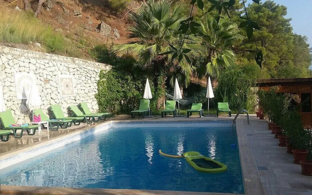 Maviay Hotel