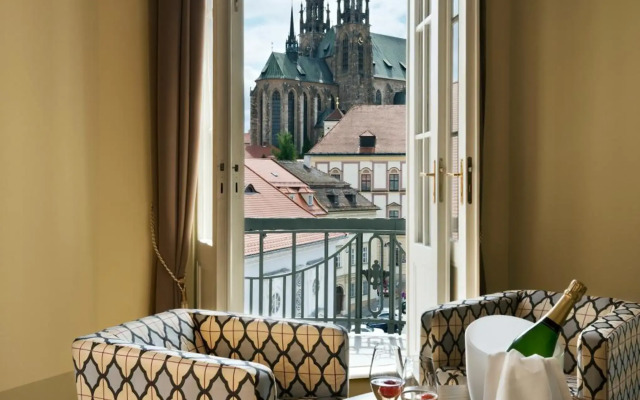 Grandezza Hotel Luxury Palace