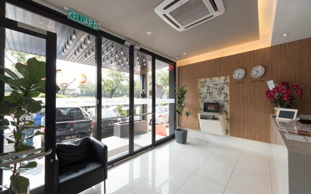 OYO 145 Sovotel Hotel Uptown 36