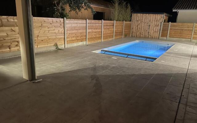 Villa Lacanau avec piscine chauffée