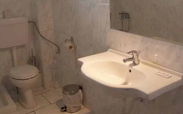 Отель Kanelli Beach