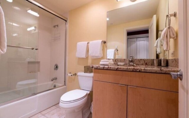 Ski In Ski Out condo with Access to Vail Mountain by RedAwning