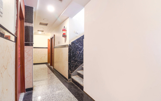 FabHotel Royal Aanandam
