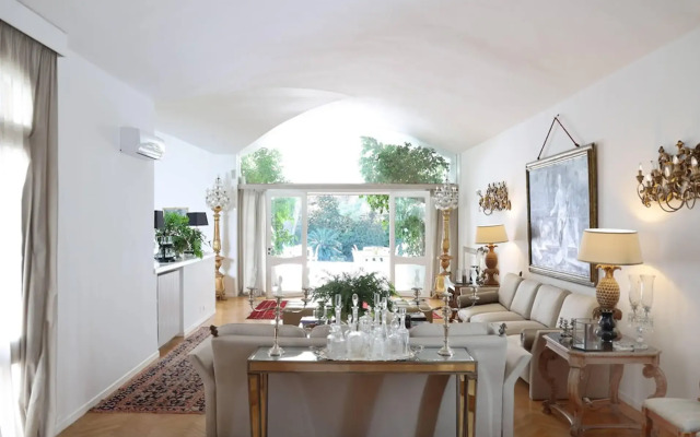 Maison d'Enrì