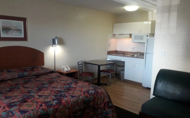 InTown Suites Extended Stay San Antonio TX - Nagodoches Road