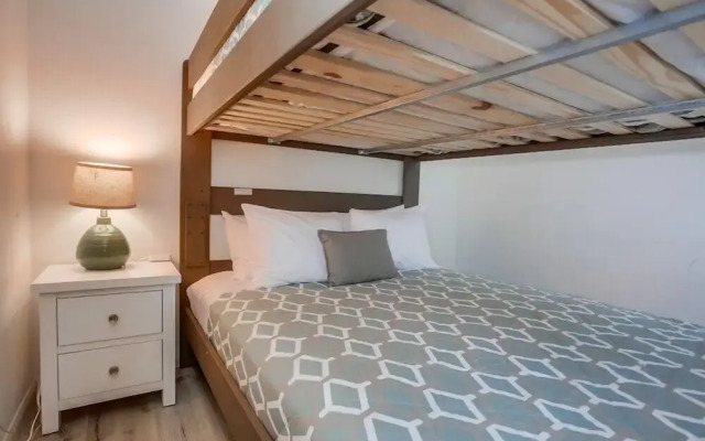 Manhattan Shores 5