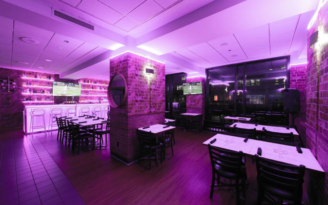 Travelodge Hotel by Wyndham Montreal Centre