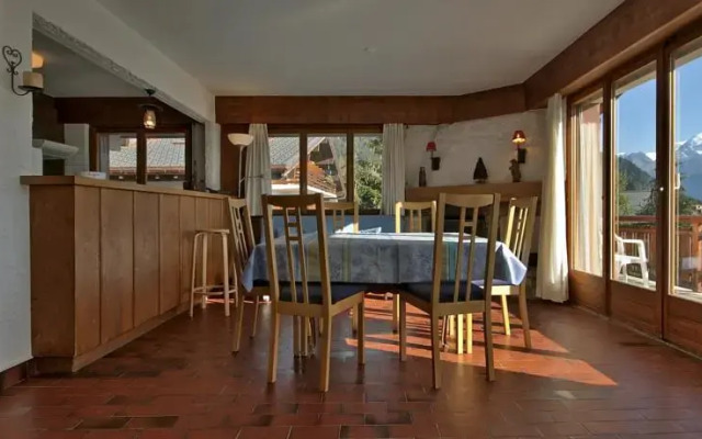 Two-Bedroom Apartments Romaine