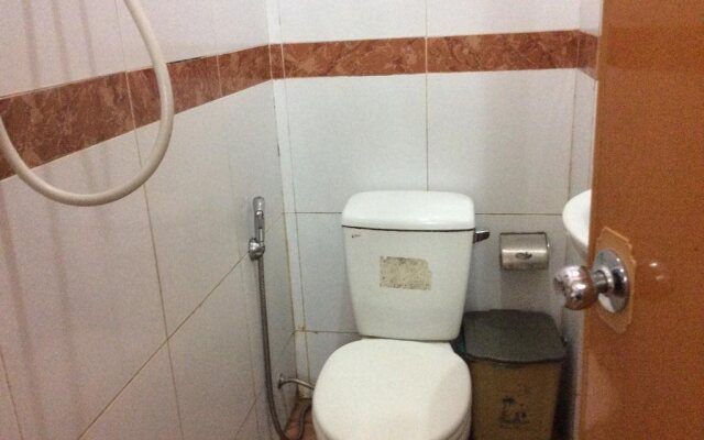 Hoan Cau Hotel
