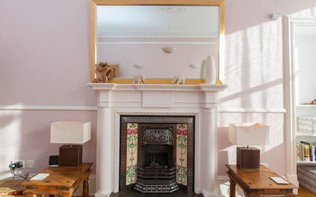 Beautiful Georgian Flat in Edinburgh - Sleeps 4