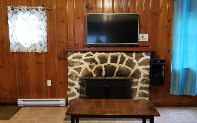 Malahat Bungalows Motel