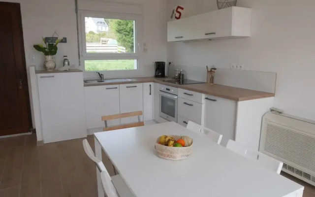 Holiday Home With sea Views, Roscanvel