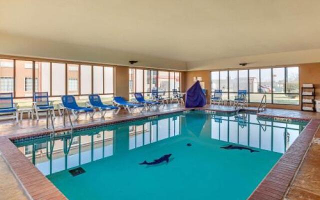 Comfort Inn & Suites