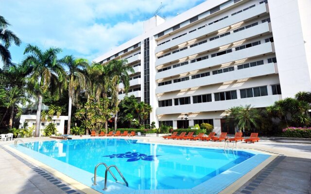 Mae Yom Palace Hotel