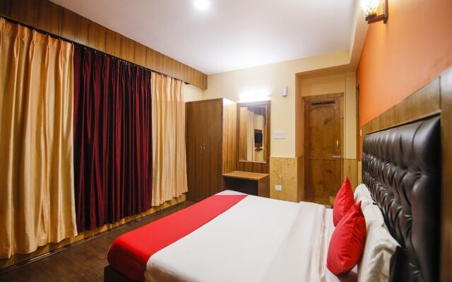 OYO Flagship 27062 Hotel Green View