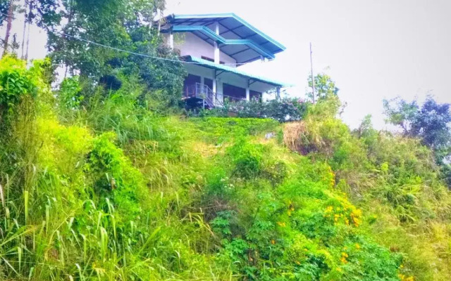 Vantage Hotel