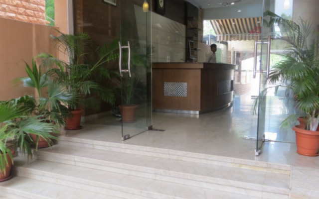 Hotel Sandhu Palace