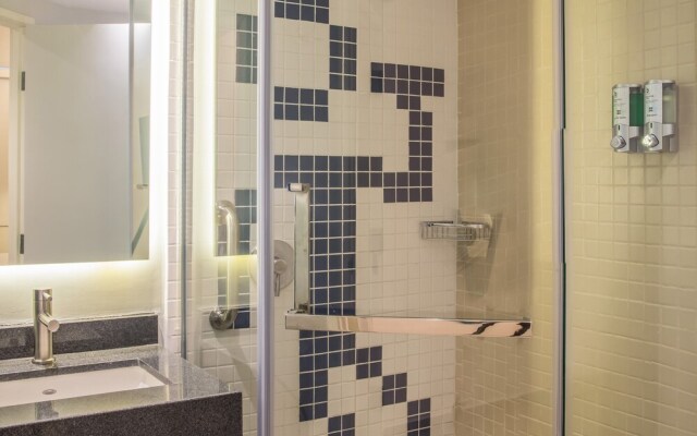 One Tuxtla Gutierrez