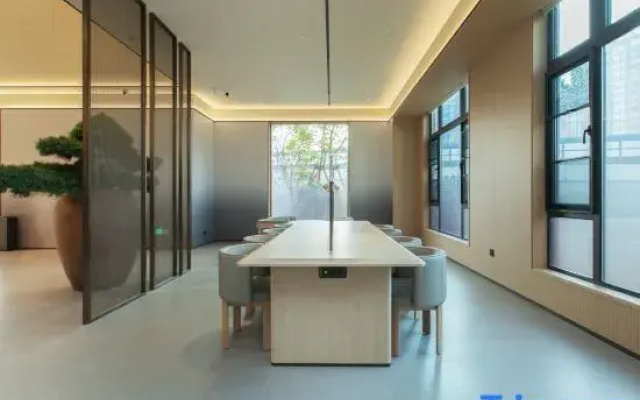 JI Hotel (Chaoyang West Lake Wanda Guohaixin Street)
