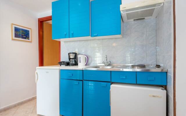 Apartments Mandica