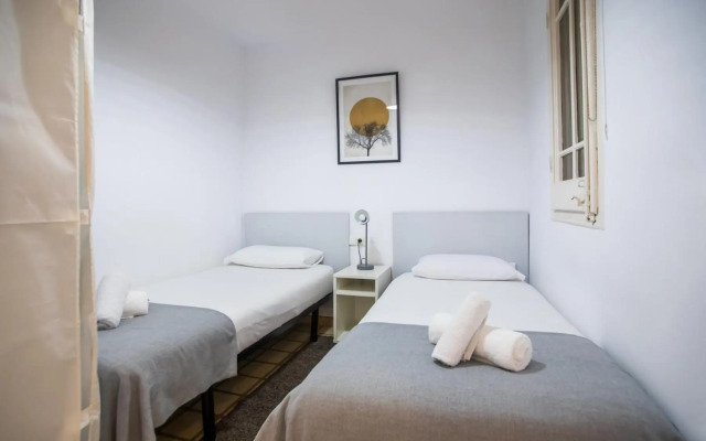 31PAR217 - Mediterranean style apartment