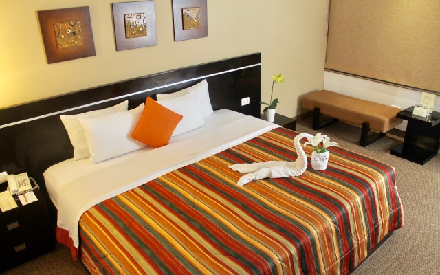 Habitat Hotel
