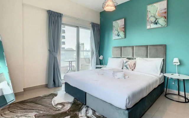 Key View - Red Residence