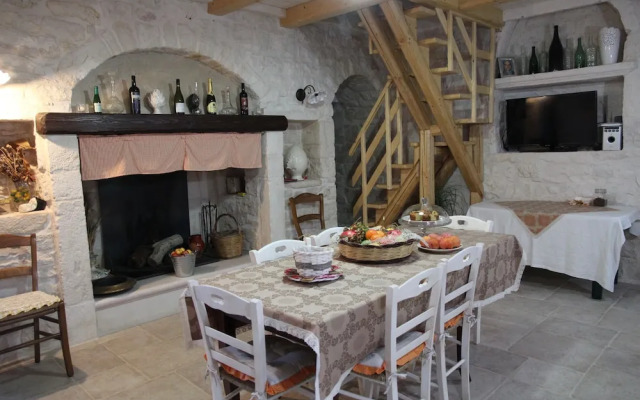 Trulli Donna Isabella