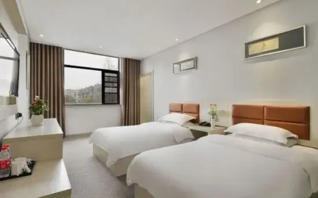 Jingdu Hotel ( Xiangyang Qinghe Road Railway Station)