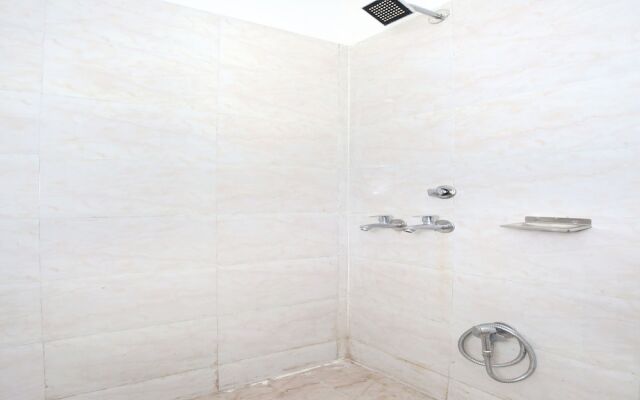 OYO 12934 Hotel Shivjot