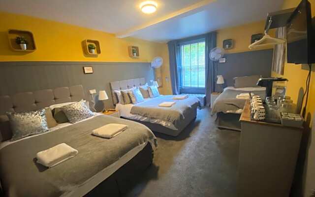 The Residence - 47 Minto St