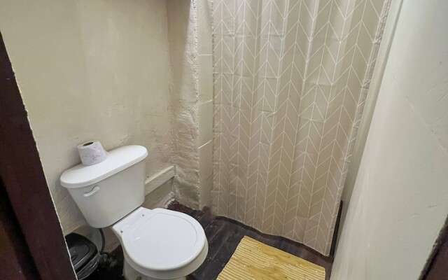 Villa Santuario Lake Front Oasis