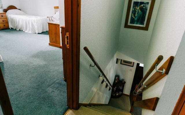 The Farmhouse Lochmeyler