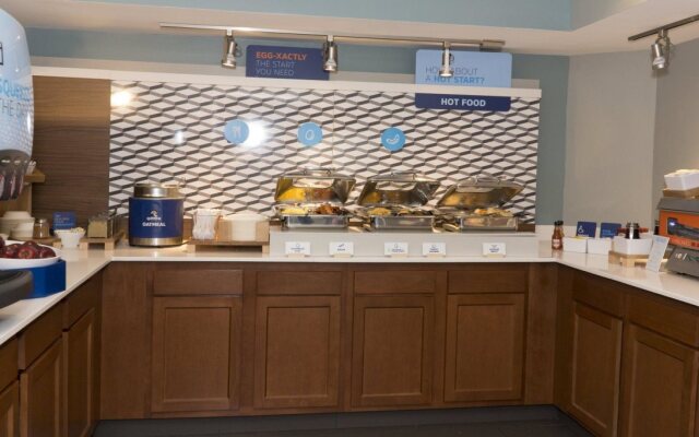 Holiday Inn Express Hotel & Suites Madison by IHG