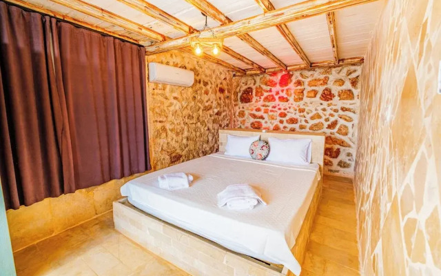 Mojo Boutique Hotel