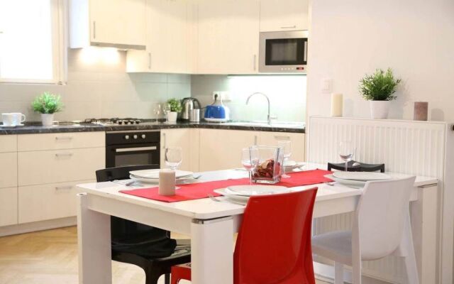 Large Wenceslas Square Apartment for 10 guests