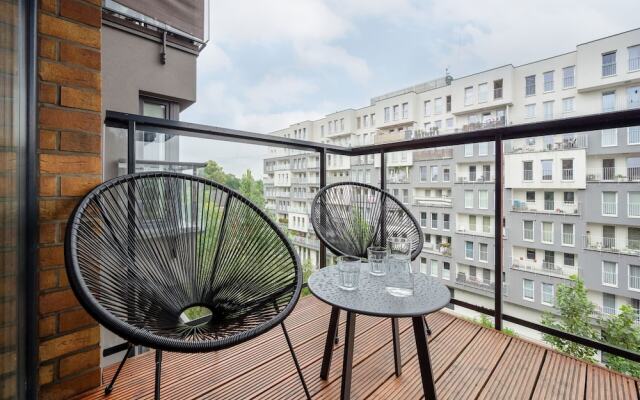 Apartment Dmowskiego by Renters Prestige