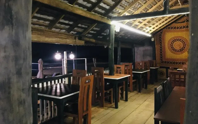 Janus Paradise Rest