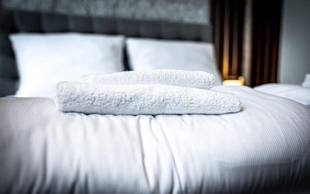 ZEUS Design Apartments