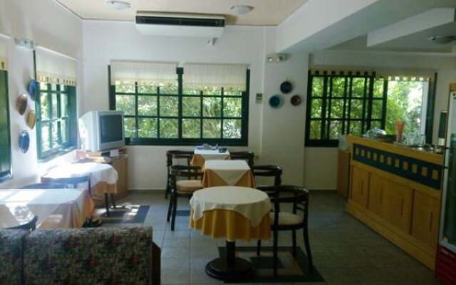 Rea Hotel